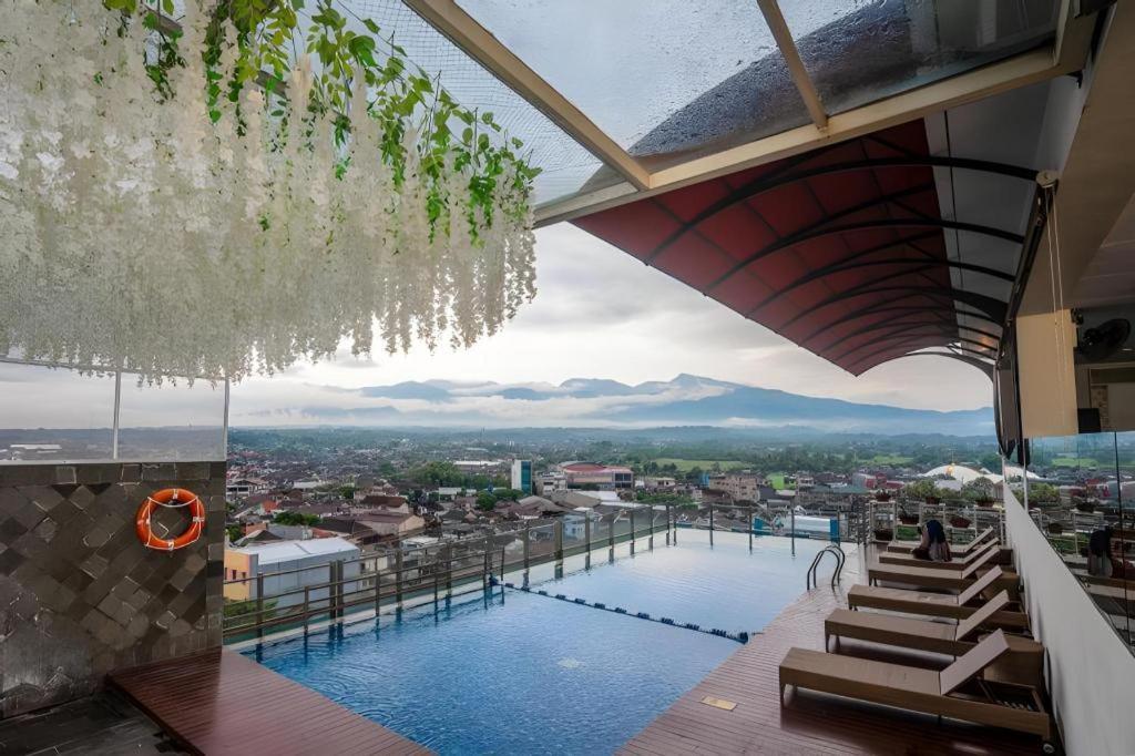 Java Lotus Hotel Jembel Екстериор снимка